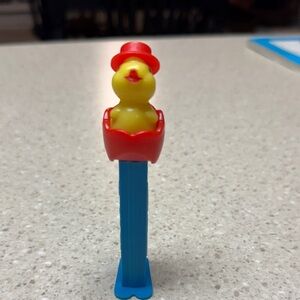 Duck Candy Dispenser with Red and Blue Colors